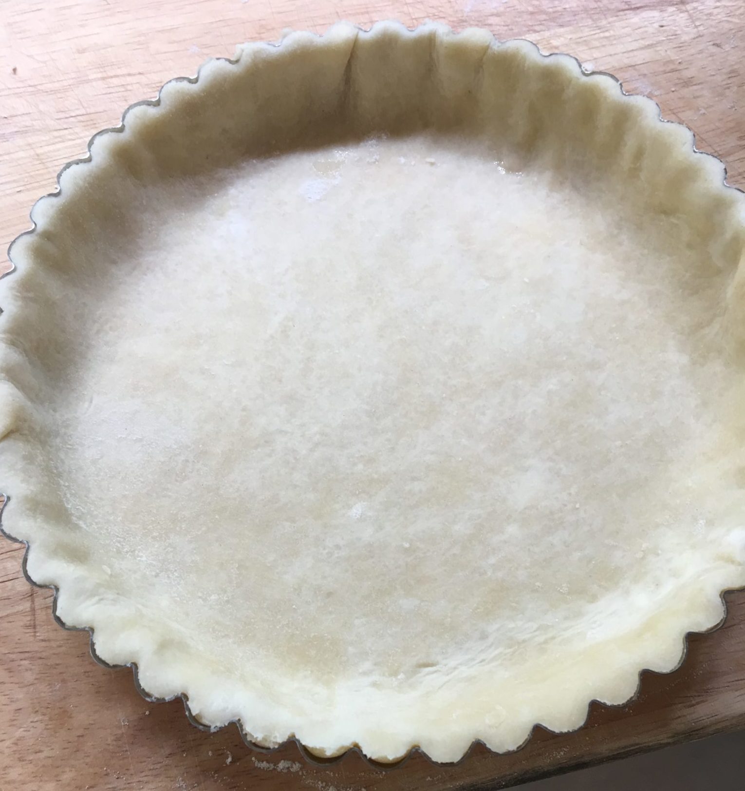 Tart pan with pastry