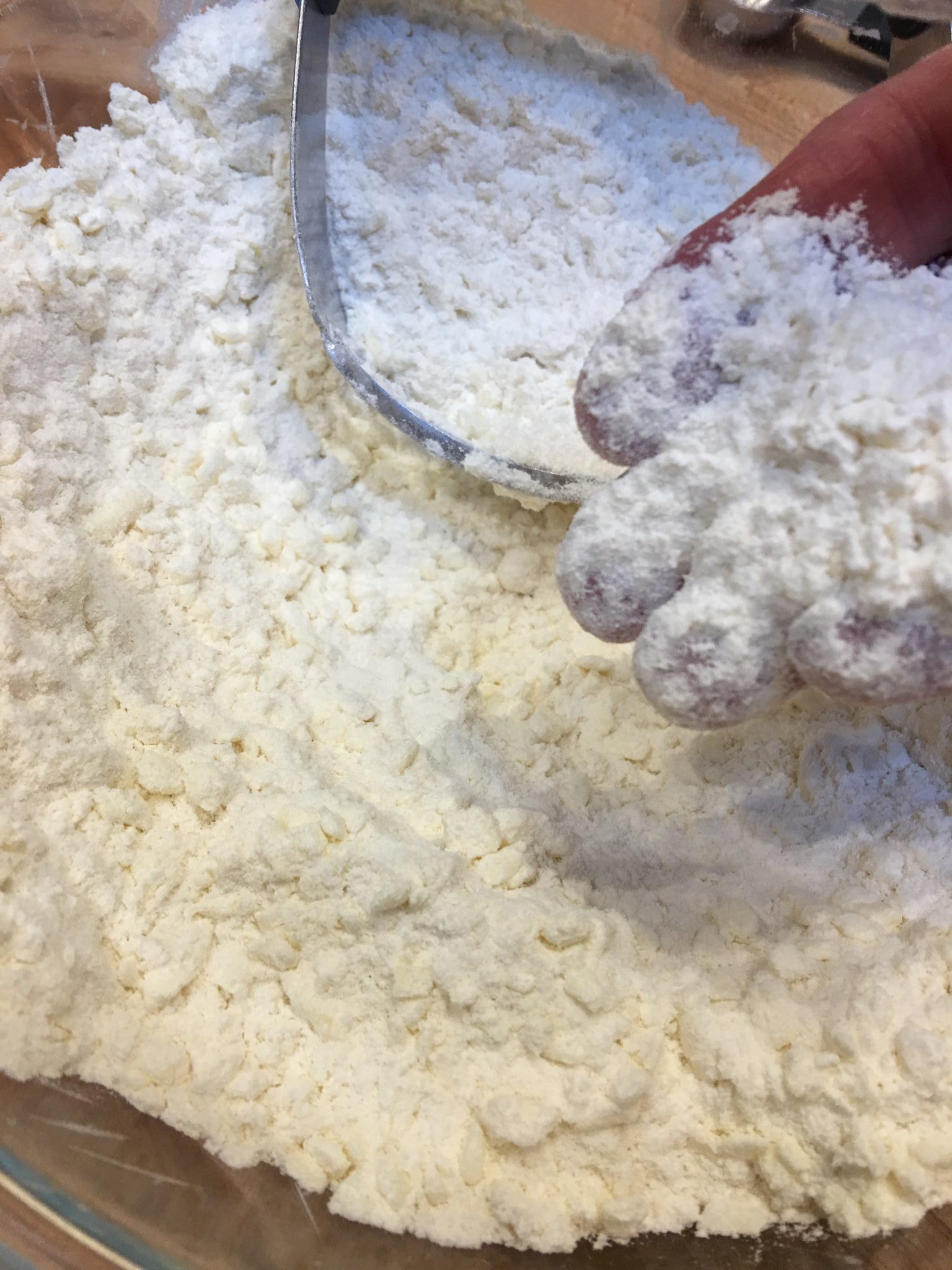 Butter properly cut into flour for pastry