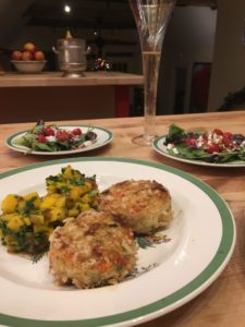 Crab cakes with Mango Salsa