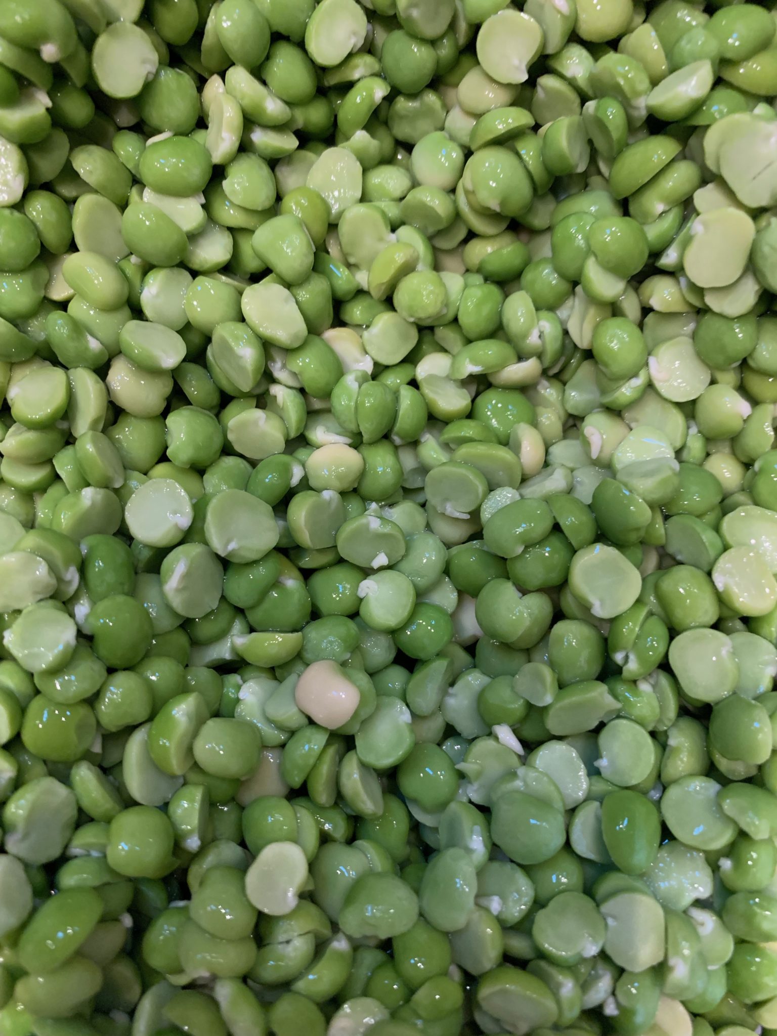 Uncooked dried split peas