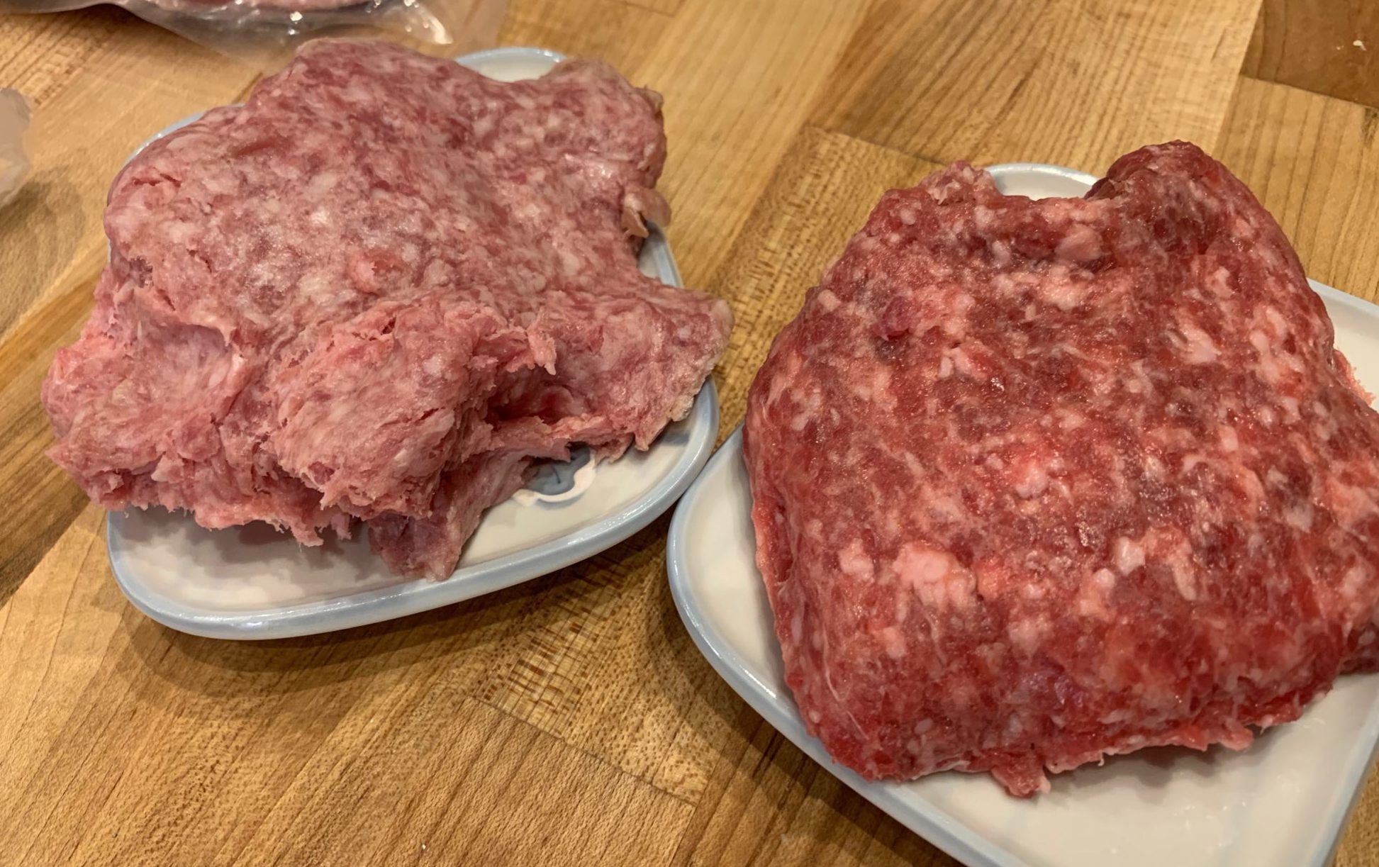 comparison of ground pork and sausage meat