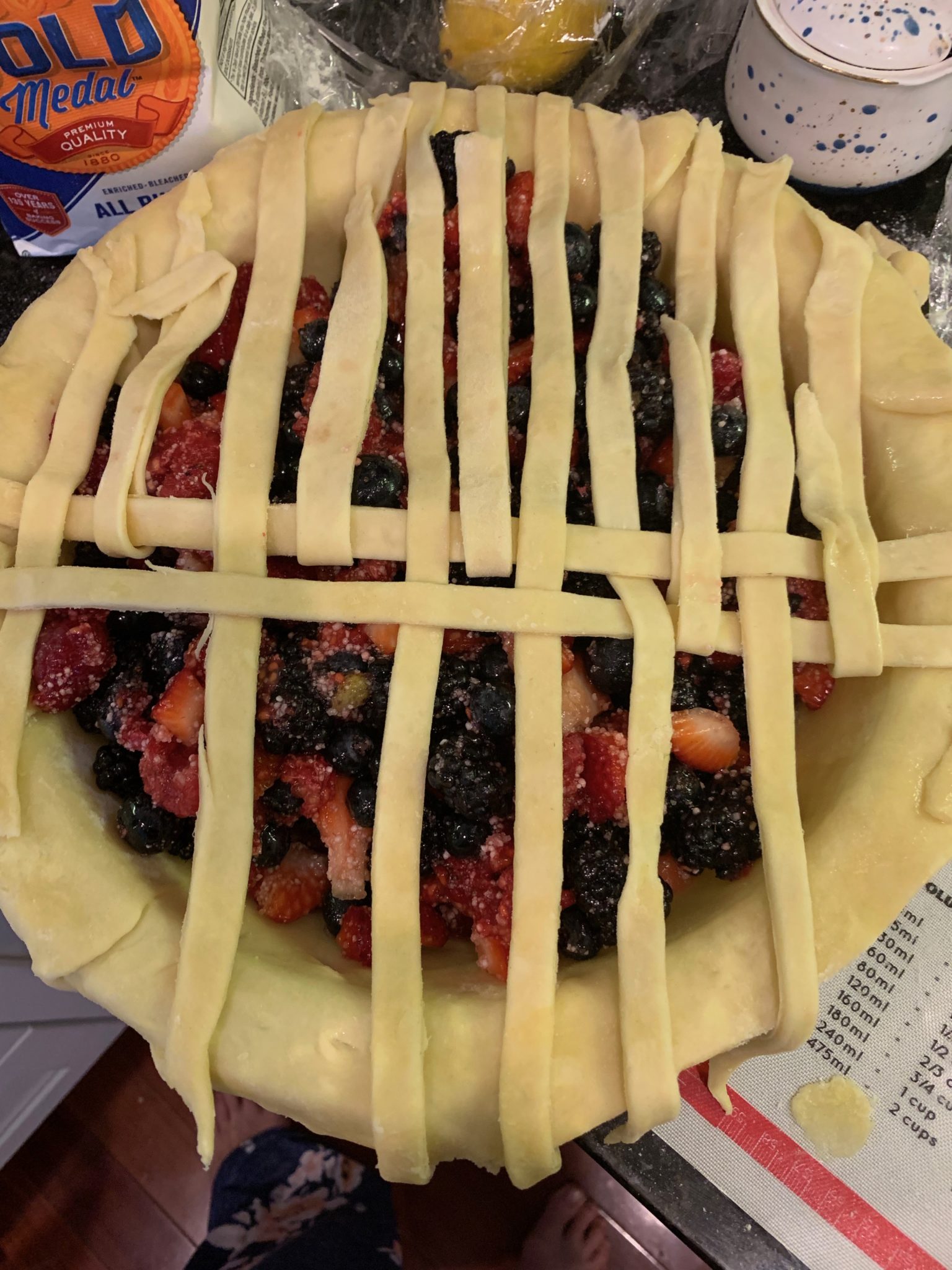 How to weave a lattice top pie