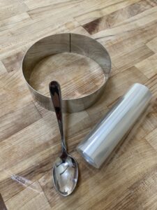 Equipment needed to make a "naked" layer cake