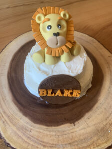 Lion Smash Cake