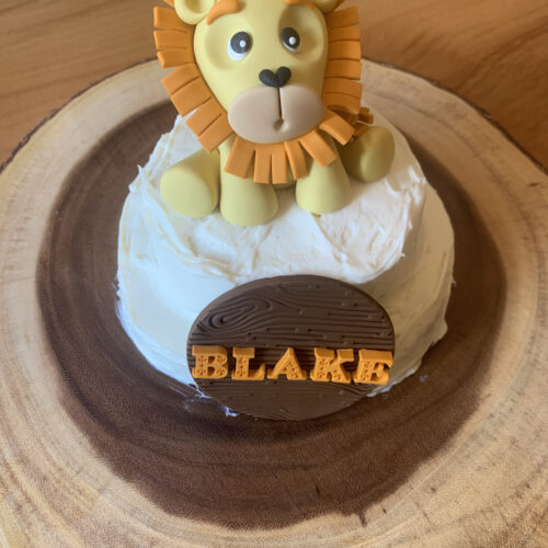 ROARING LION! - Decorated Cake by Timbo Sullivan - CakesDecor