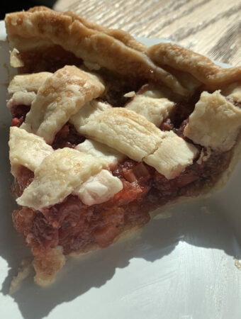 Strawberry pie with rhubarb