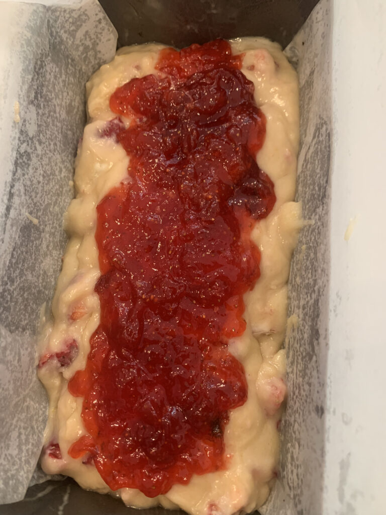 How to get strawberry jam in center of loaf