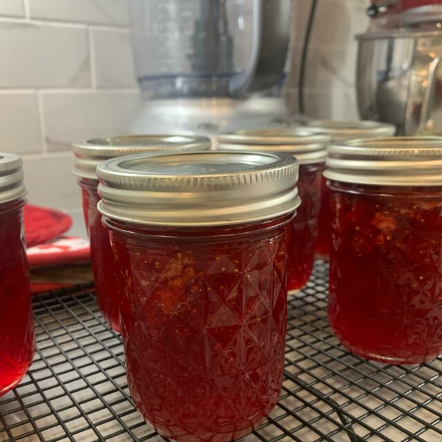 When Spring says “Just Kidding!” And disappears. Bring it back in your kitchen with homemade strawberry jam. And tomorrow the sun and warmth will be back! #wheresspring #strawberryjam🍓 #awomancooks 
.
.
.
.
#homemadewithlove❤️ #homemadejam #springfruit #sundaybluesbegone #cookingupsomelove #strawberryseason #ashevillefoodie