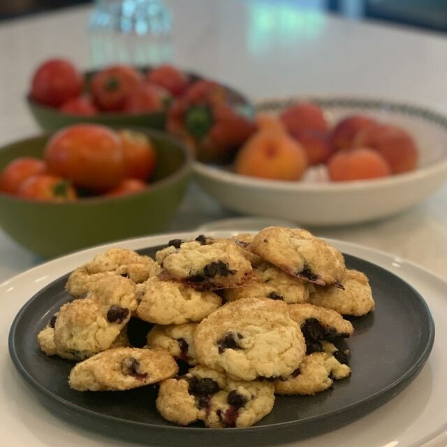With so much wonderful produce coming in to season, it’s time to get creative. Blueberry muffins, blueberry pie, that’s fine. But how about fresh blueberries baked in a sugar cookie ?  Delicious and a little healthy!#blueberryseason #blueberrycookies #awomancooks 
.
.
.
.
#summerfruits #eatwhatyougrow #growwhatyoueat #urbangardener #freshfruitcookies #blueberriesfordays #ashevillefoodie