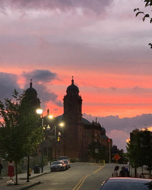 I took this picture two years ago on my last night as an Asheville resident. But the city still owns my heart and I return often. I was there on Wednesday and left when the sun was shining. The sun will shine again and I know my city will build back. But for now I grieve with those who have lost things in the storm. And send my love, and hopes for safety to all. #ashevillefoodie #awomancooks #ashevillebaker