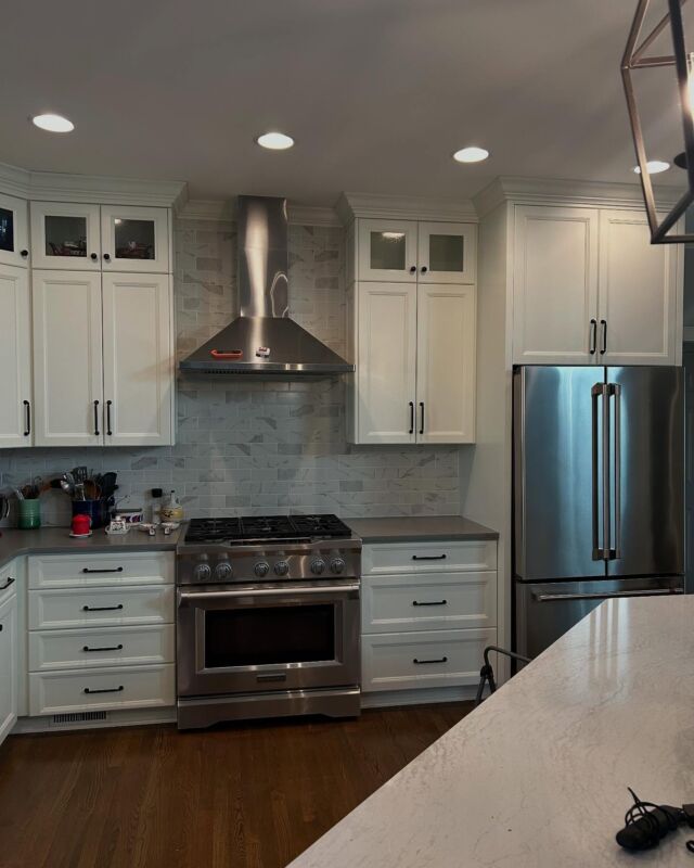 From one to none to two! Just like that. They still need to fix the drawer covers but I’m in love with my new double oven and induction stovetop! #kitchenreno #charlottekitchen #awomancooks